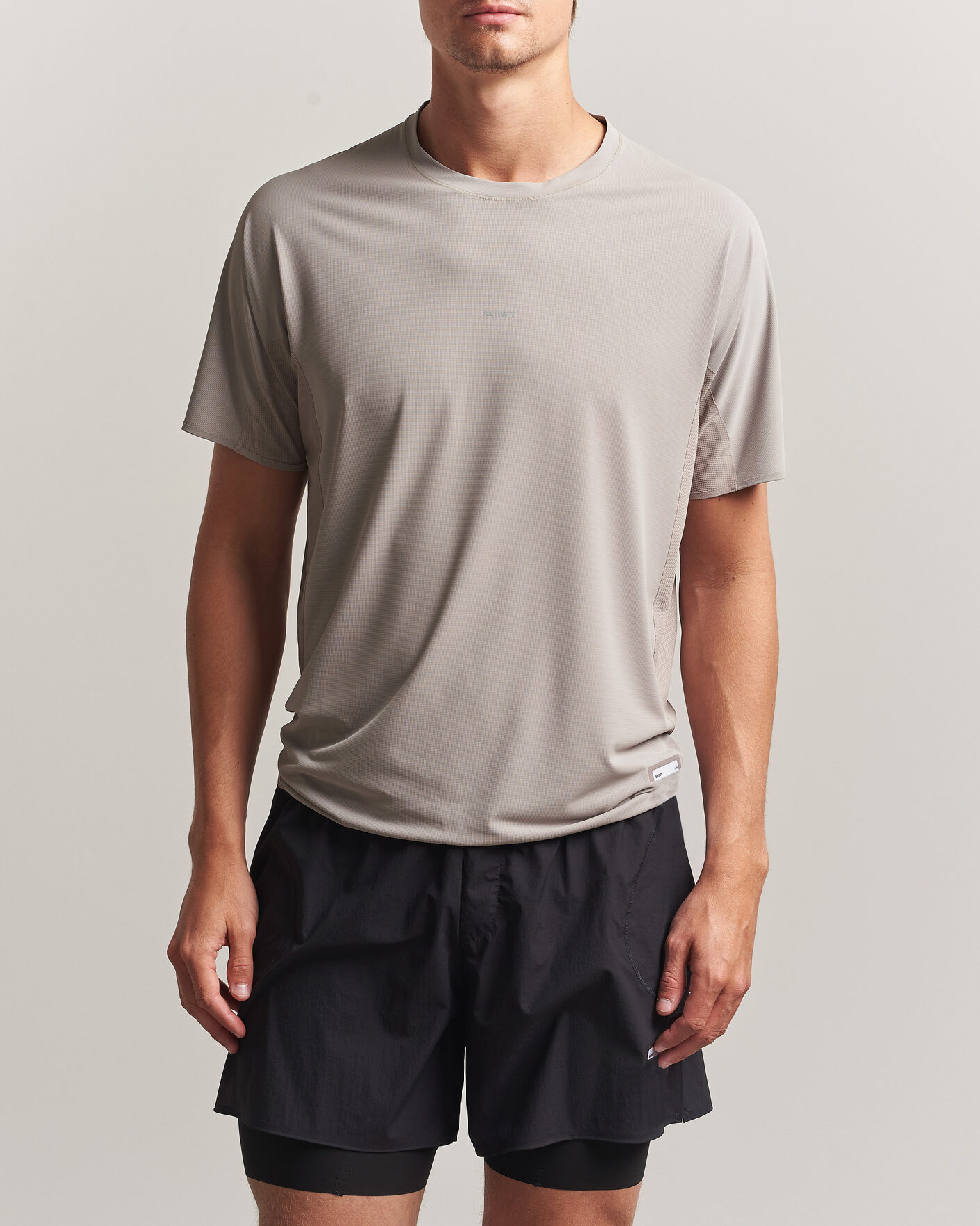 Hombres | Camisetas | Satisfy | AuraLite UV T-Shirt Moon Rock