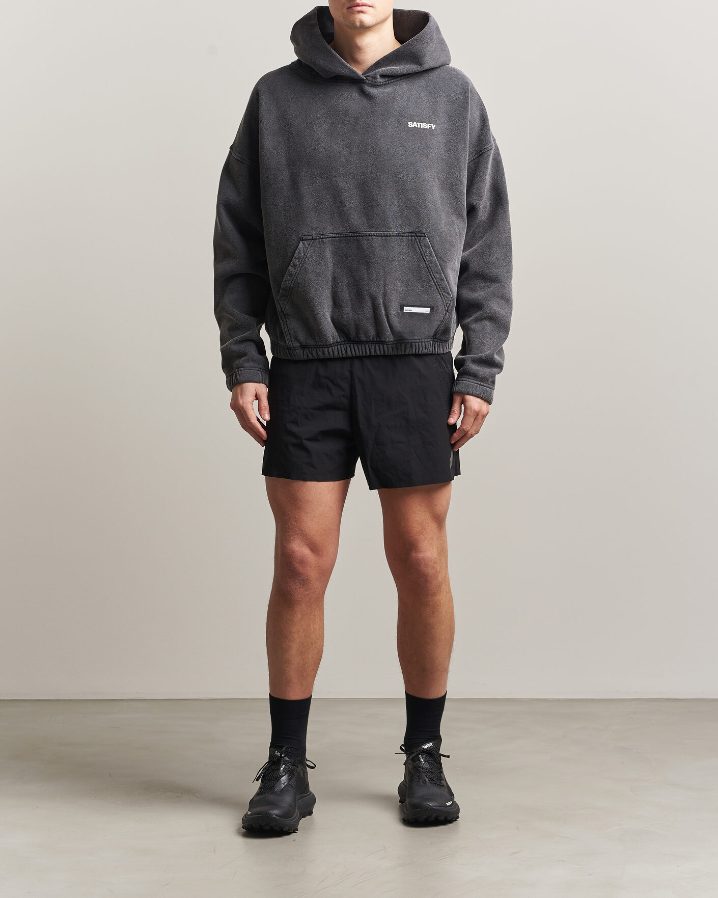 Hombres | Jerséis y prendas de punto | Satisfy | SoftCell Hoodie Aged Black