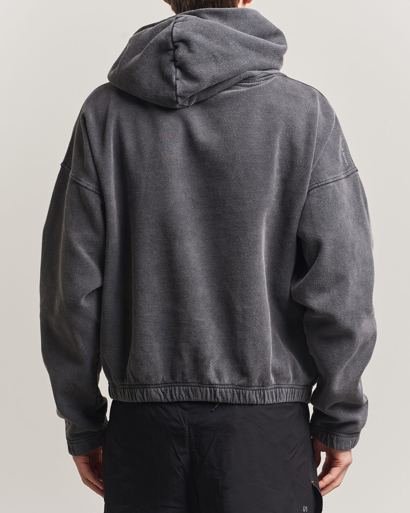 Hombres | Jerséis y prendas de punto | Satisfy | SoftCell Hoodie Aged Black