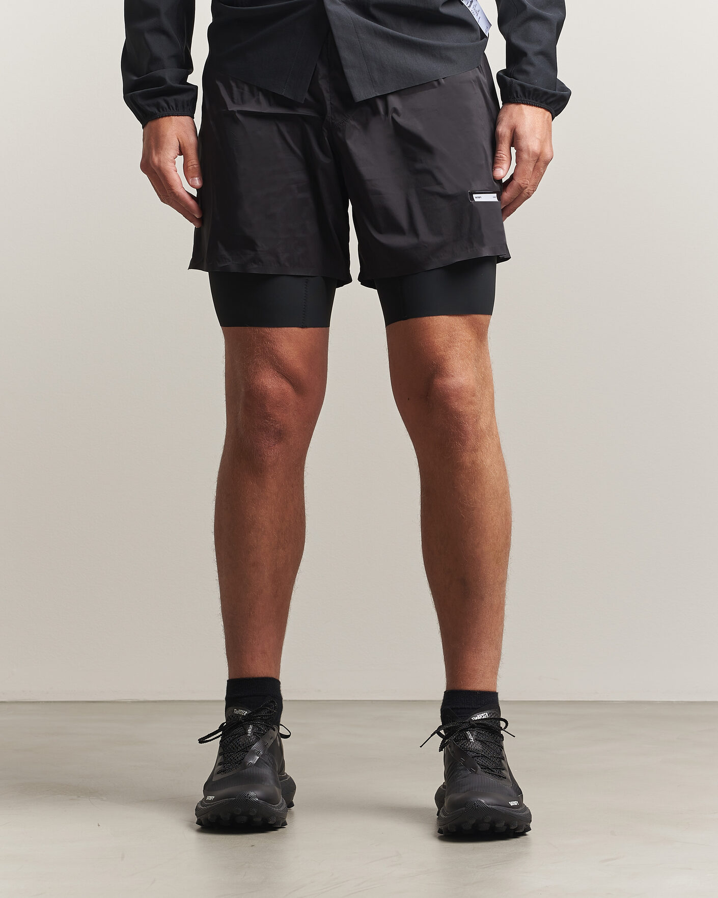 Hombres | Pantalones cortos | Satisfy | TechSilk 8 Inch Shorts Black