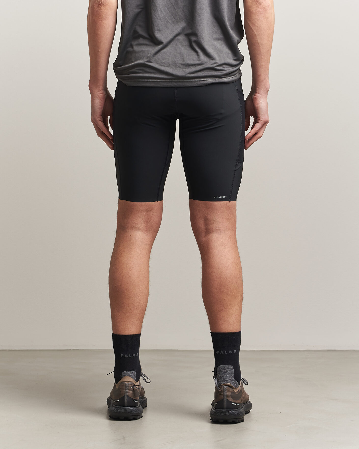 Hombres | Pantalones cortos | Satisfy | TechSilk Evo 9 Half Tight Black