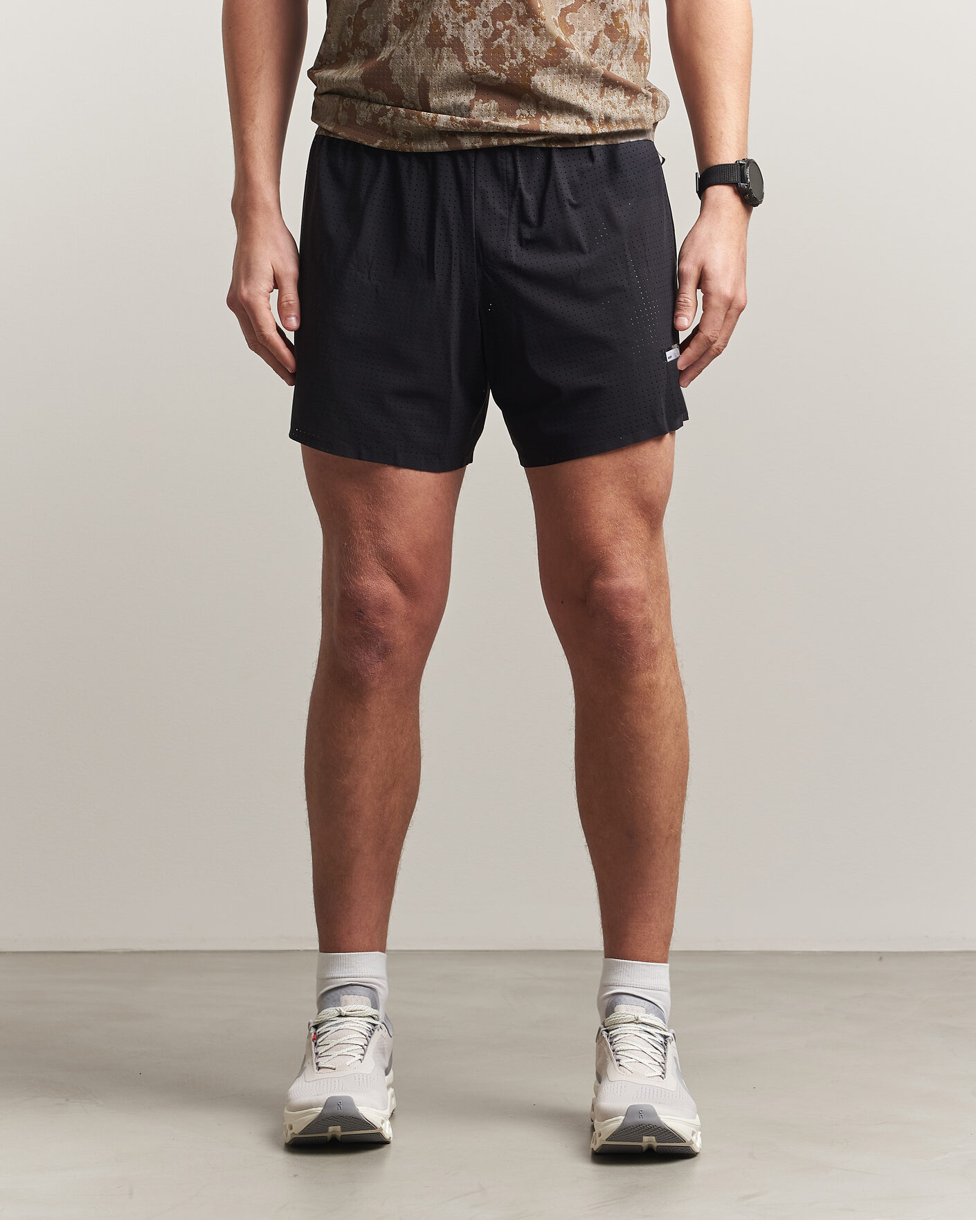 Hombres | Pantalones cortos | Satisfy | Space-O 5 Inch Shorts Black