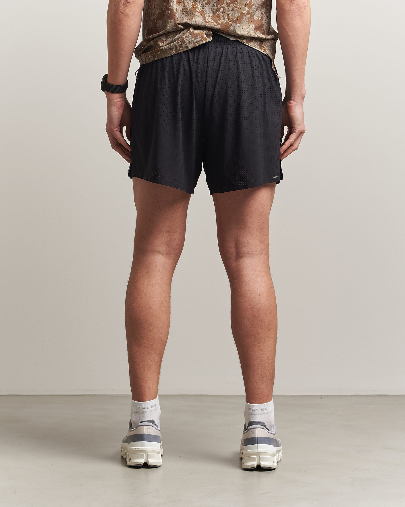 Hombres | Pantalones cortos | Satisfy | Space-O 5 Inch Shorts Black