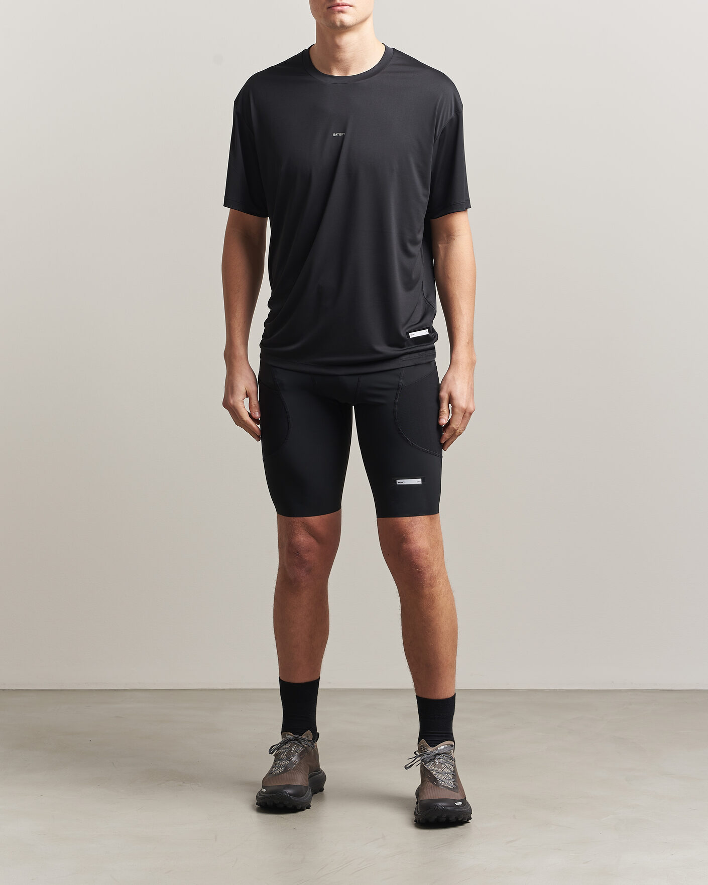 Hombres | Camisetas | Satisfy | AuraLite T-Shirt Black