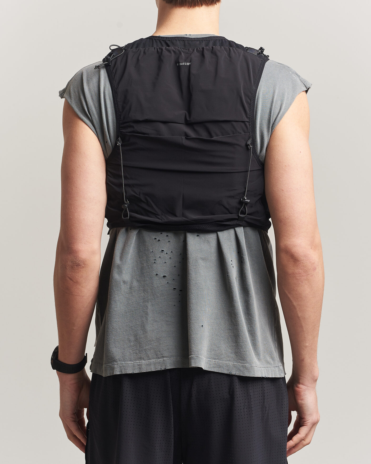 Hombres | Accesorios activos | Satisfy | Justice Cordura Hydration Vest 5L Black