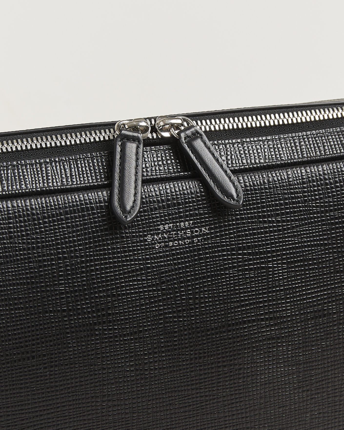 Hombres | Bolsos | Smythson | Panama Slim Messenger Bag Black