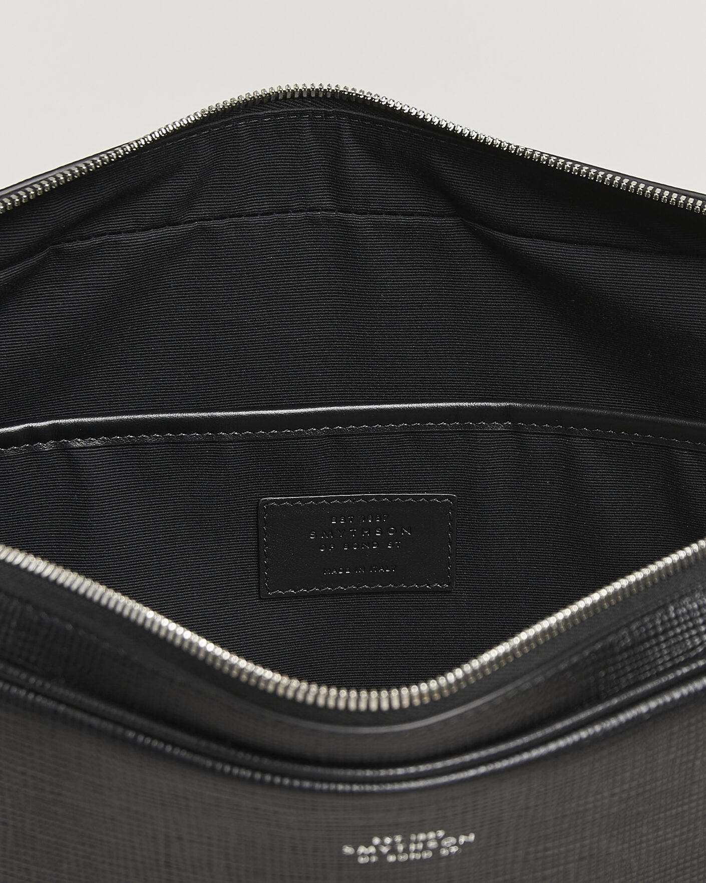 Hombres | Bolsos | Smythson | Panama Slim Messenger Bag Black
