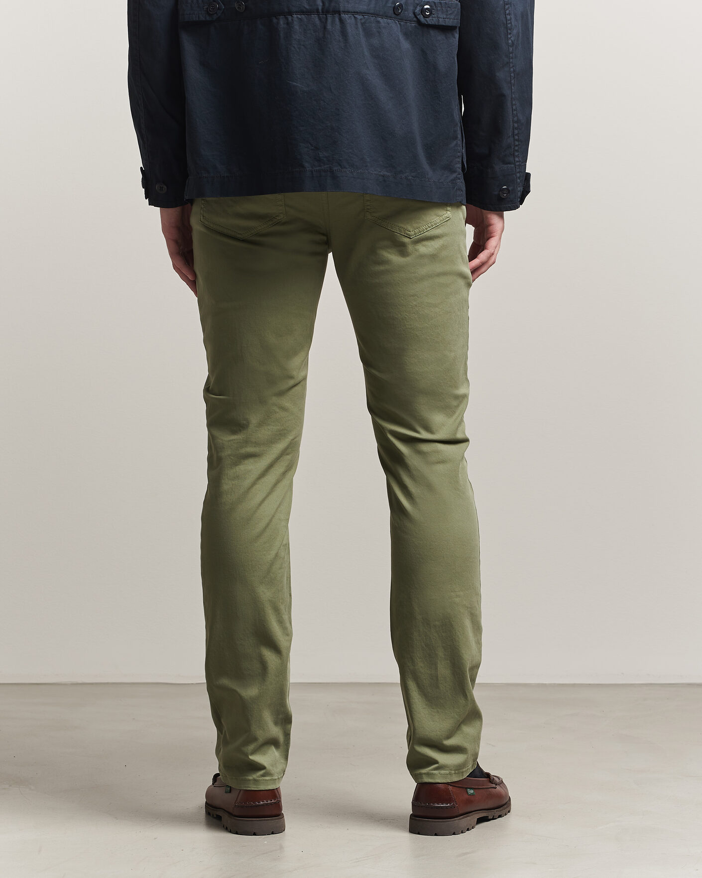 Hombres | Pantalones | GANT | Slim Fit Desert 5-Pocket Pants Dry Herb Green