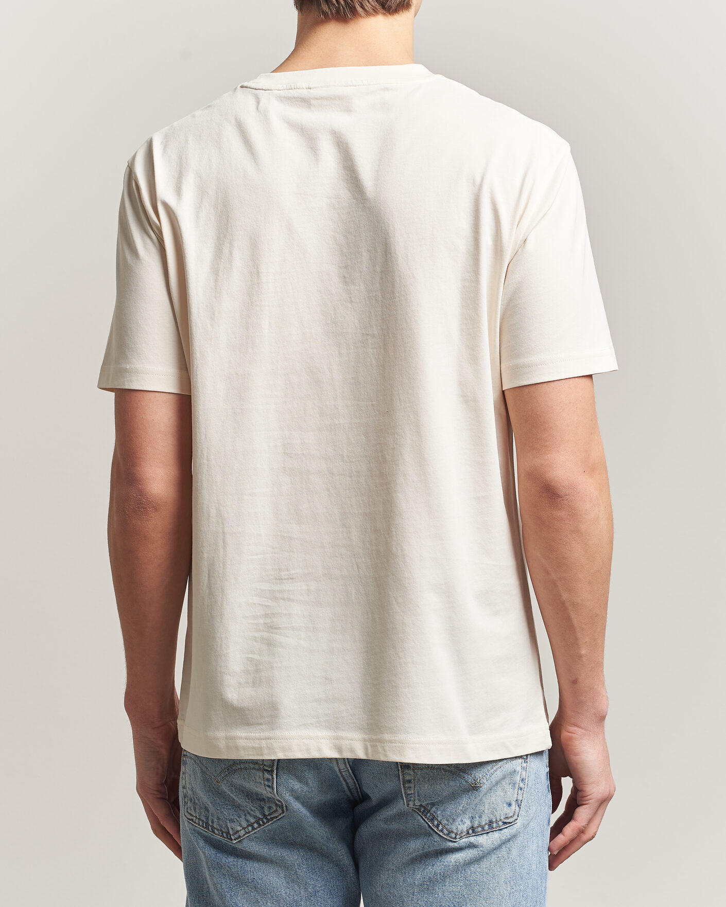 Hombres | Camisetas | GANT | Scenery Graphic Crew Neck T-Shirt Cream