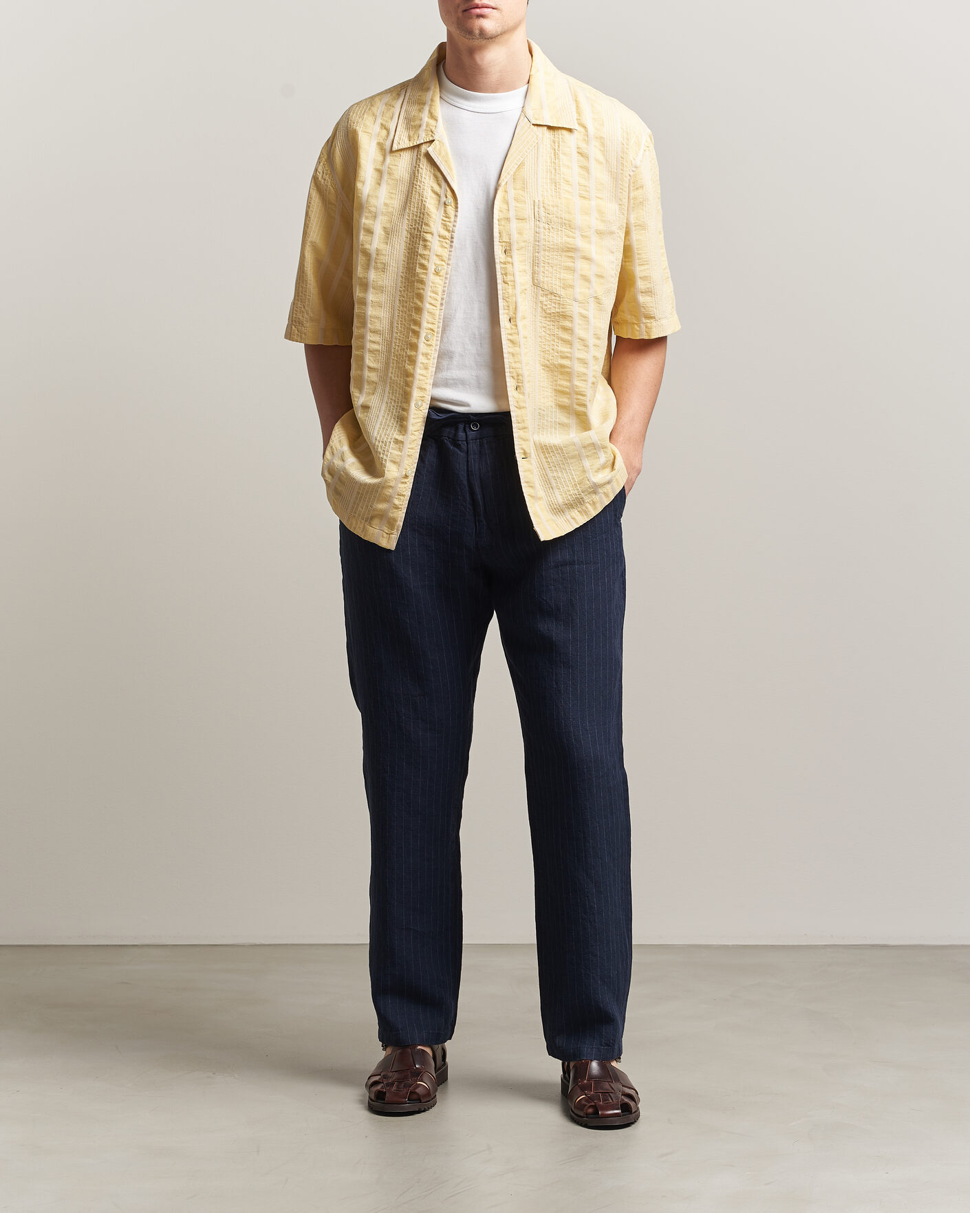Hombres | Camisas | Gant | Relaxed Fit Seersucker Camp Collar Shirt Light Mustard Yellow