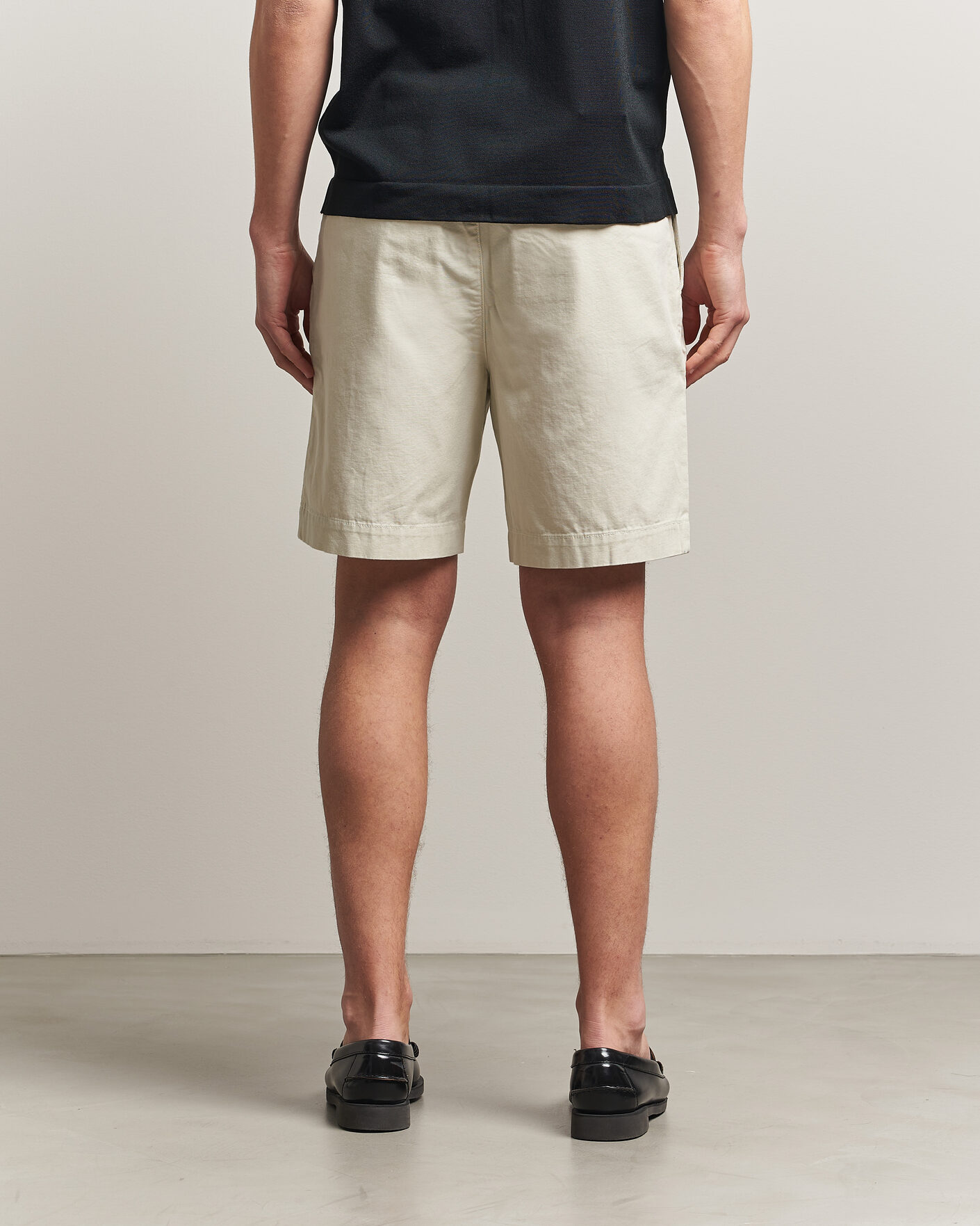 Hombres | Pantalones cortos | GANT | Relaxed Light Canvas Pleated Shorts Sand