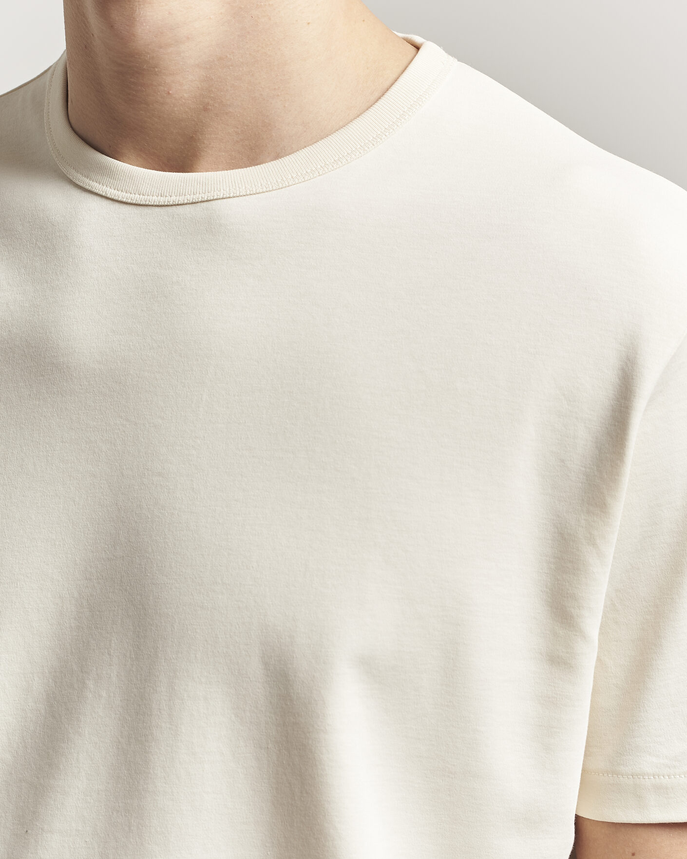 Hombres | Camisetas | Gant | Interlock Crew Neck T-Shirt Creamed White