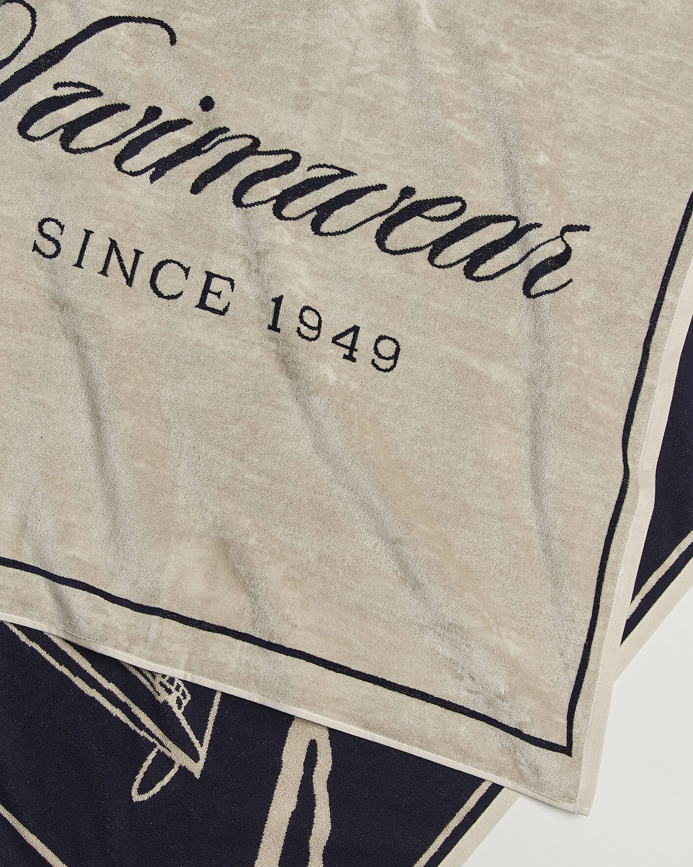 Hombres | Telas | Gant | Since 1949 Beach Towel Faded Beige