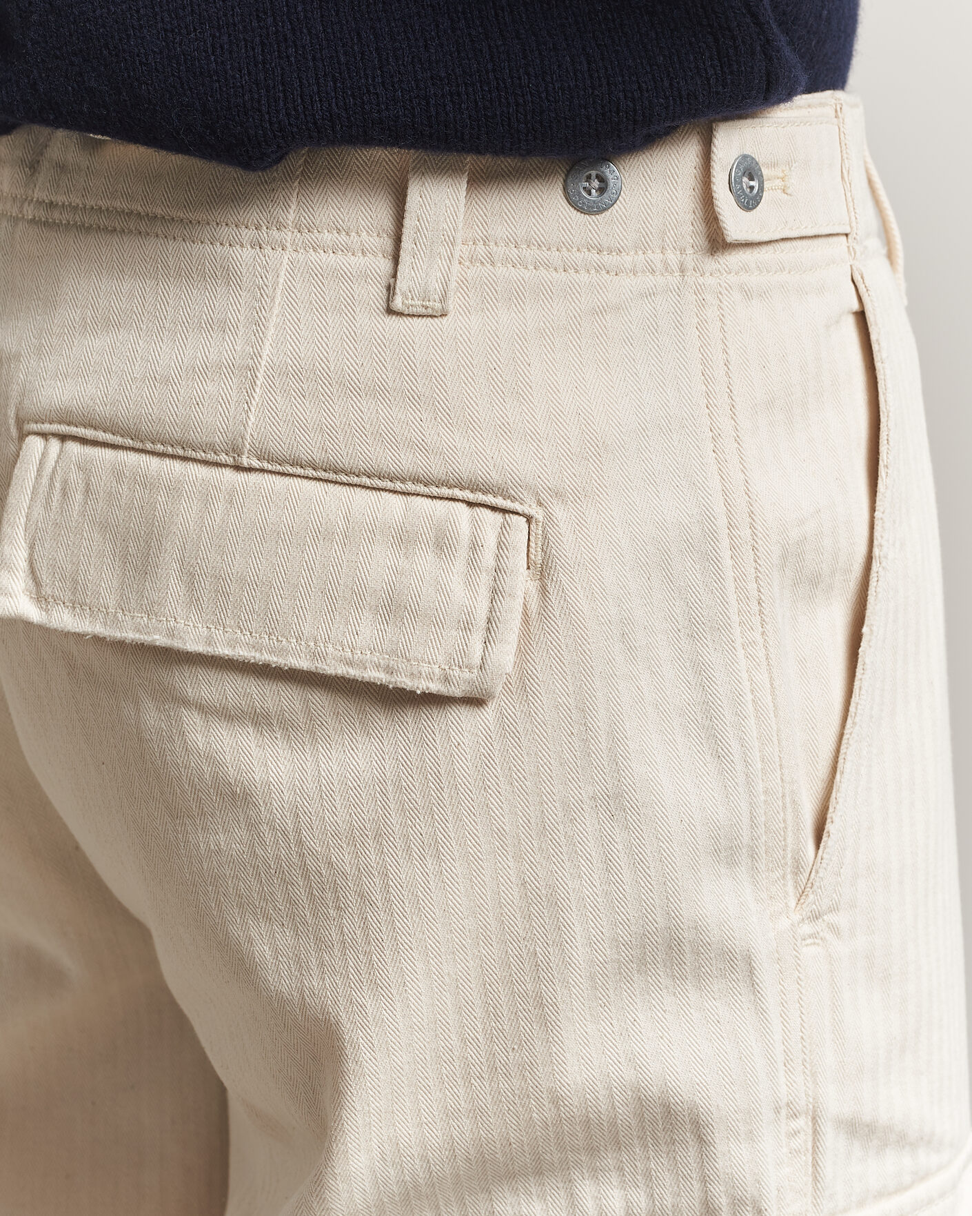 Hombres | Pantalones | GANT | Relaxed Fit Herringbone Cargo Pants Creamed White