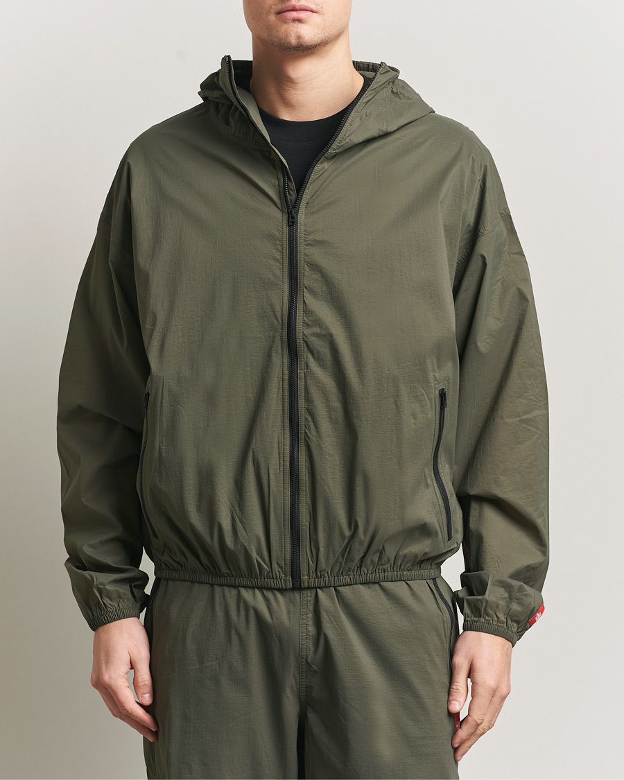 Hombres | Abrigos y chaquetas | The North Face | Red Box Packable Wind Jacket New Taupe Green