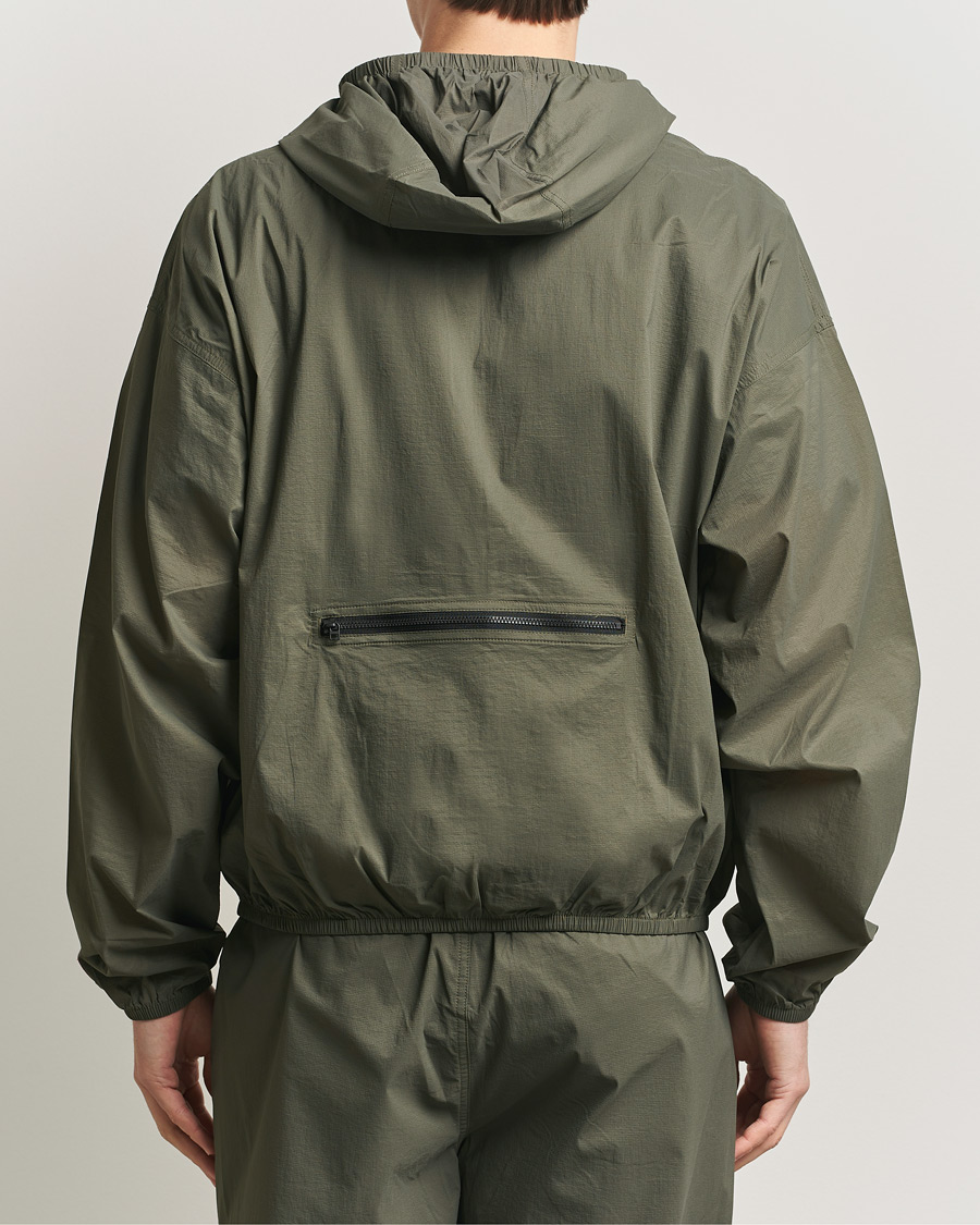 Hombres | Abrigos y chaquetas | The North Face | Red Box Packable Wind Jacket New Taupe Green