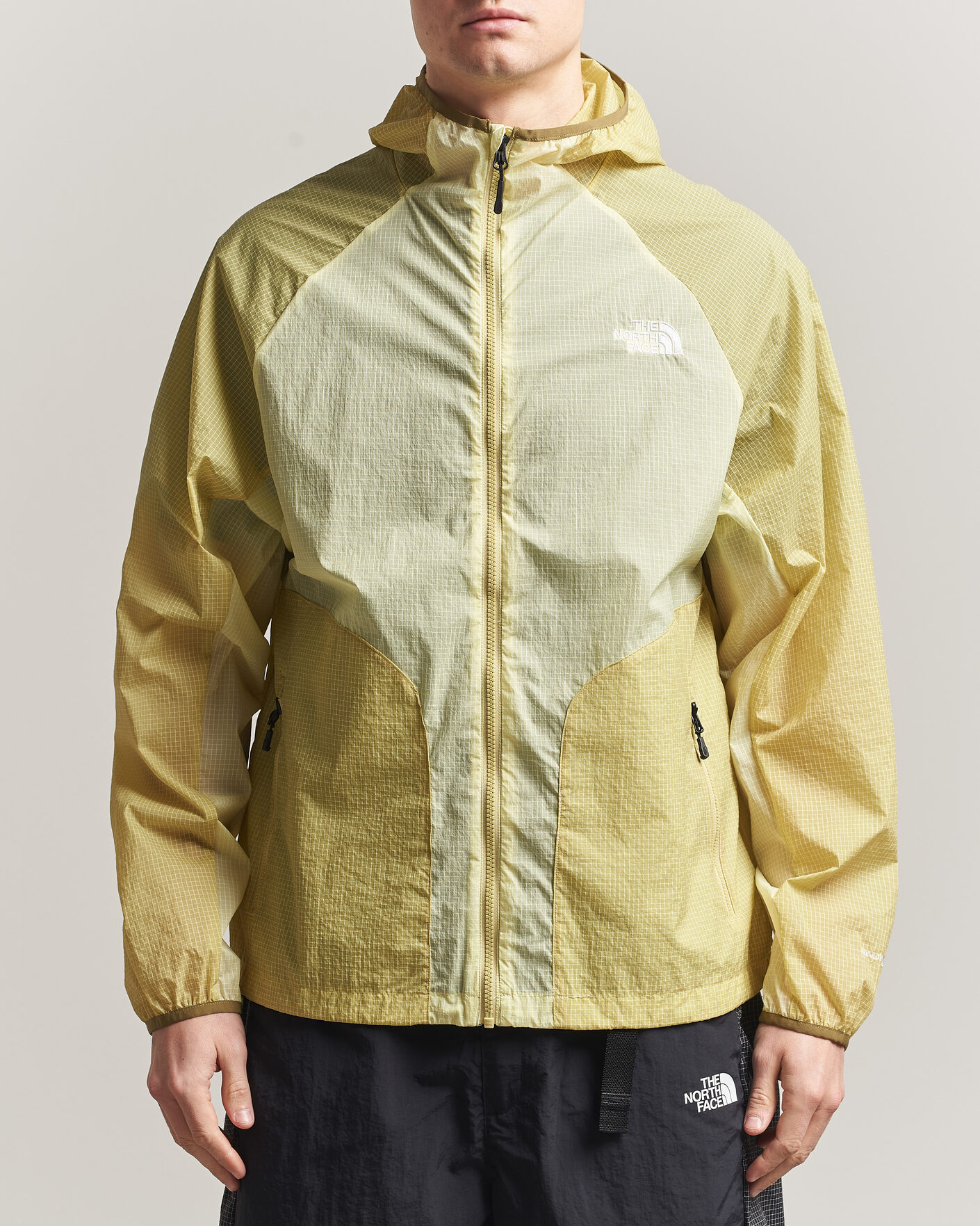 Hombres | Abrigos y chaquetas | The North Face | NSE Wind Jacket Lemon Mist