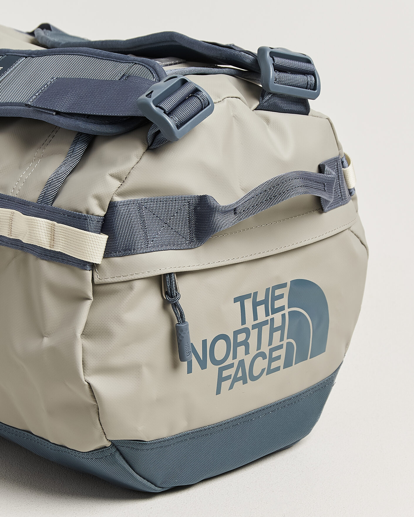 Hombres | Bolsos | The North Face | Base Camp Duffel S Stone Slab