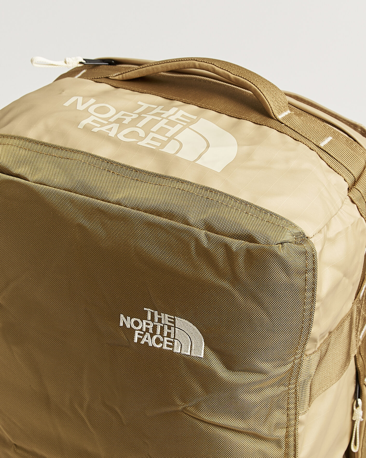 Hombres | Bolsos | The North Face | Base Camp Voyager Duffel 42 Khaki Stone