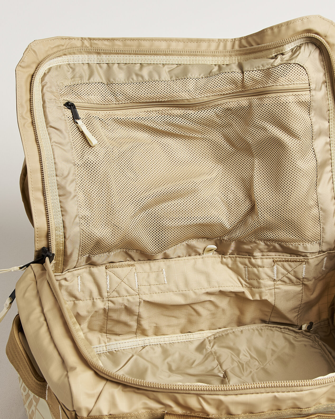 Hombres | Bolsos | The North Face | Base Camp Voyager Duffel 42 Khaki Stone