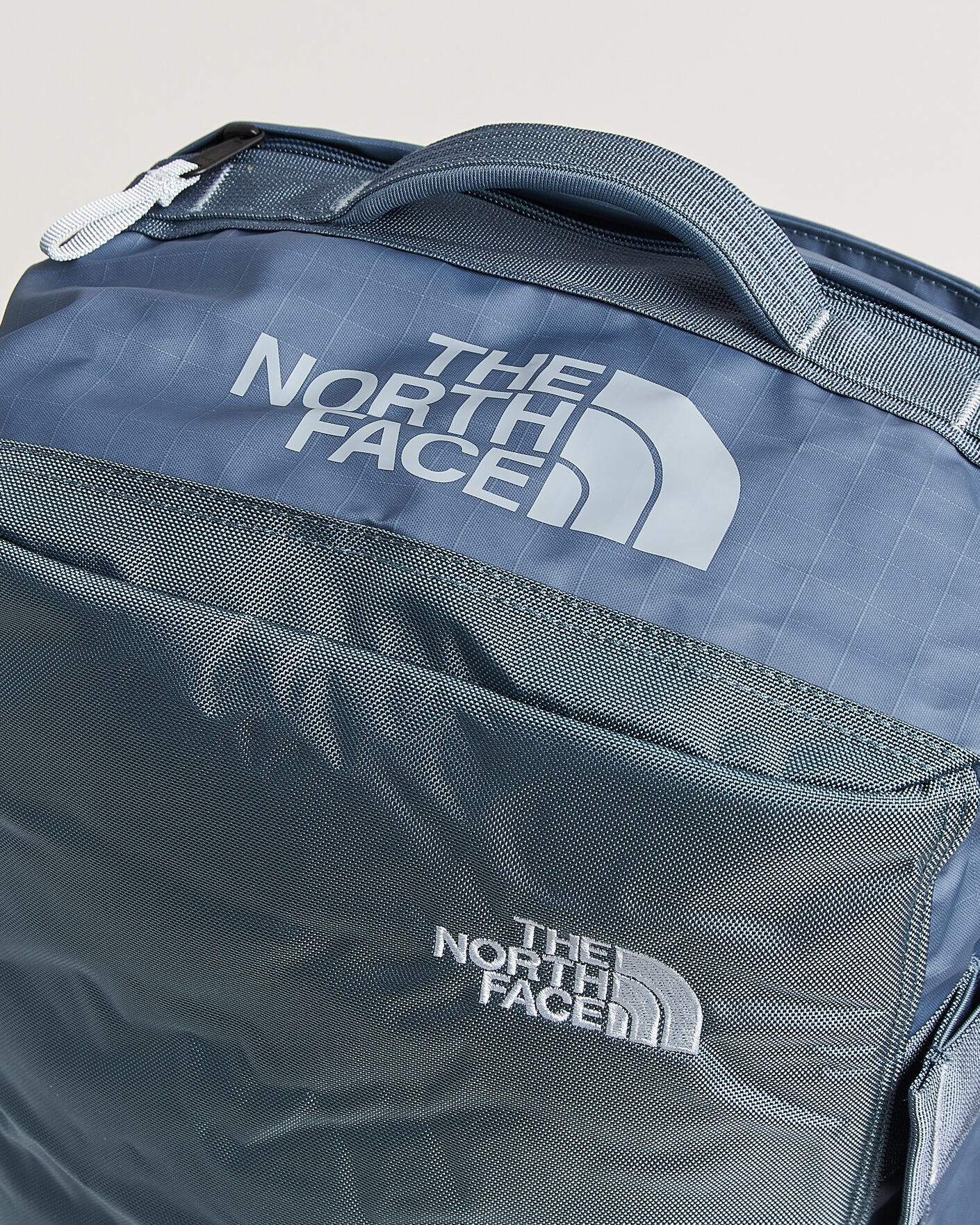 Hombres | Bolsos | The North Face | Base Camp Voyager Duffel 32 Granite Grey