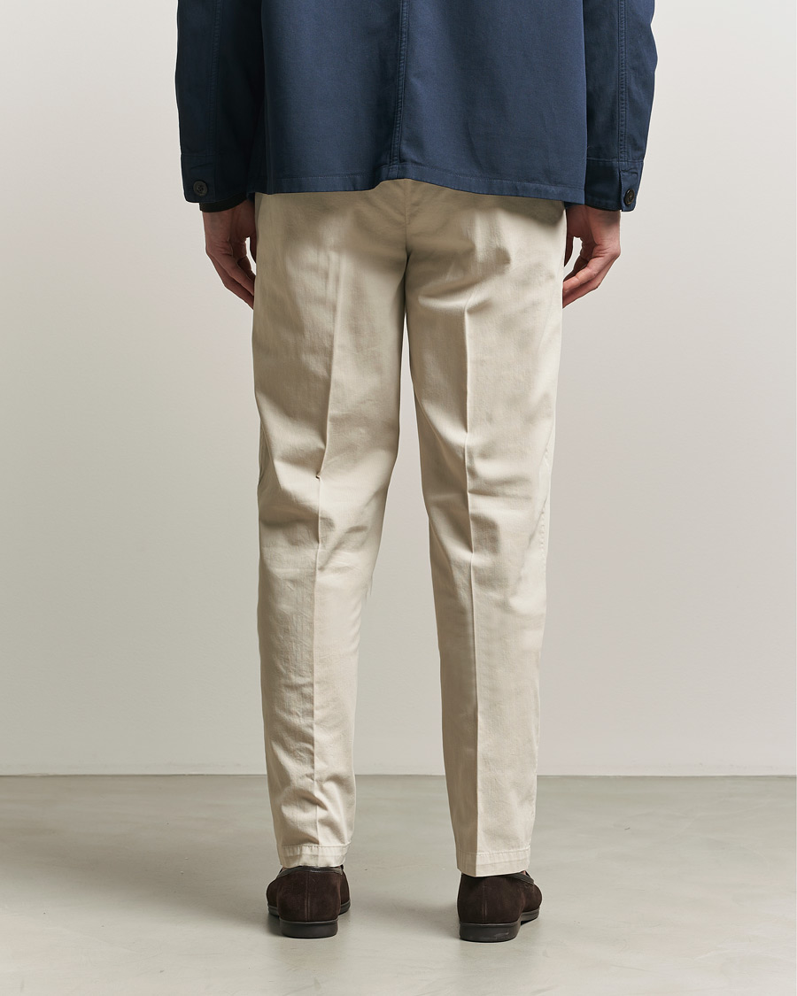 Hombres | Pantalones | Boglioli | Regular Fit Cotton Chinos Beige