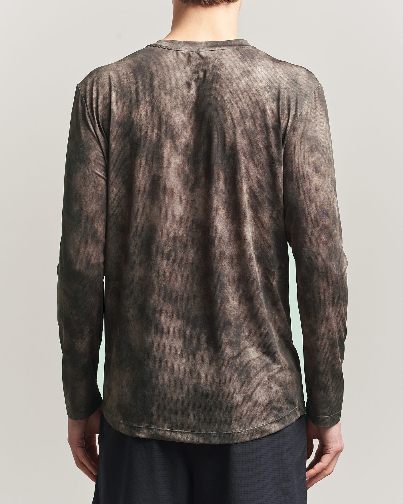 Hombres | Camisetas | DOXA | Rerun Long Sleeve T-Shirt Taupe