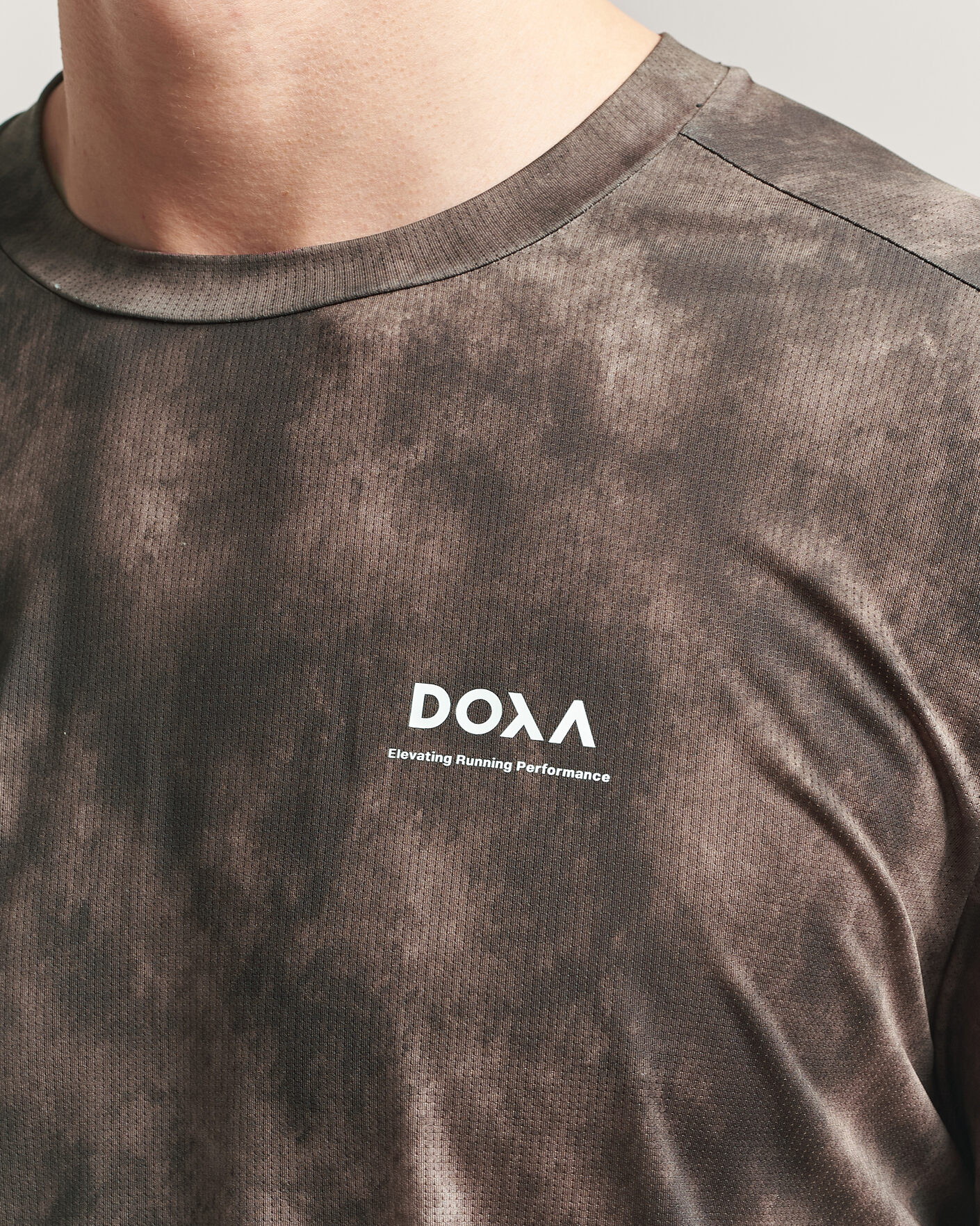 Hombres | Camisetas | DOXA | Rerun Long Sleeve T-Shirt Taupe