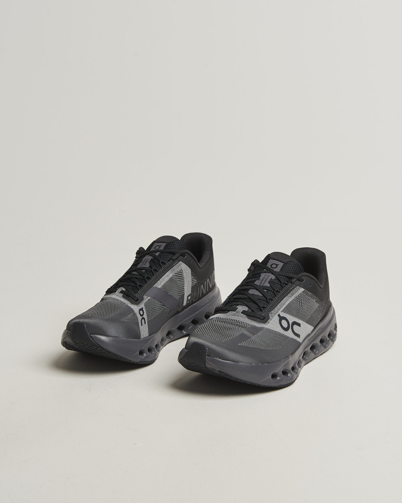 Hombres | Zapatillas de correr | On | Cloudsurfer Next Black/Eclipse