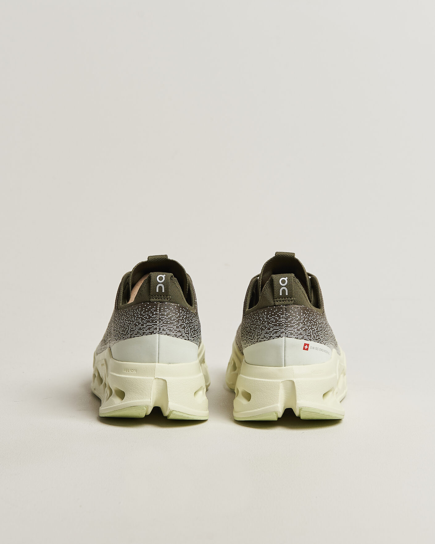 Hombres | Zapatillas de correr | On | Cloudsurfer Max Olive/Seedling