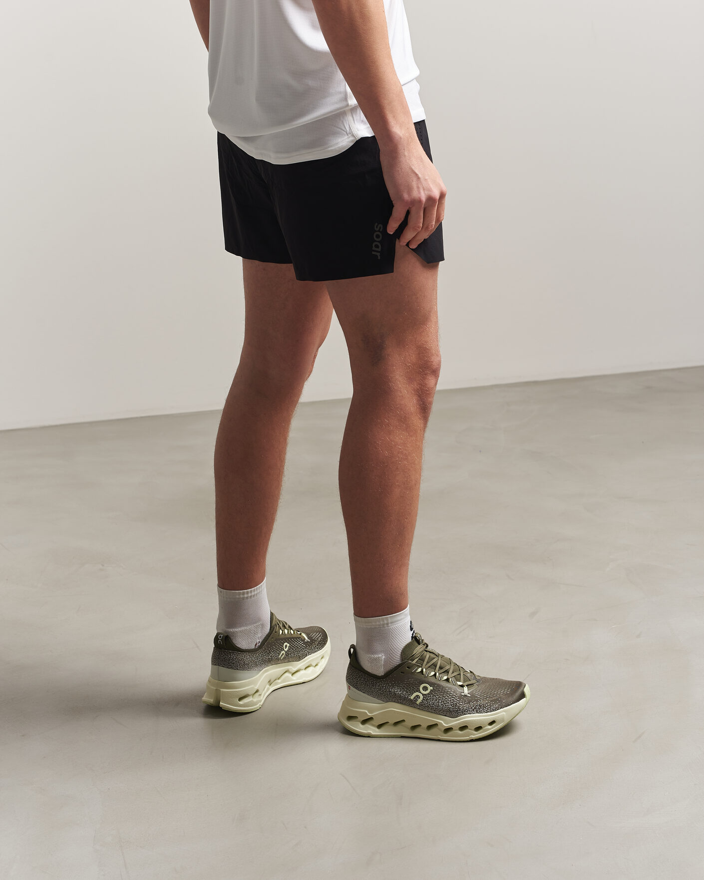 Hombres | Zapatillas de correr | On | Cloudsurfer Max Olive/Seedling