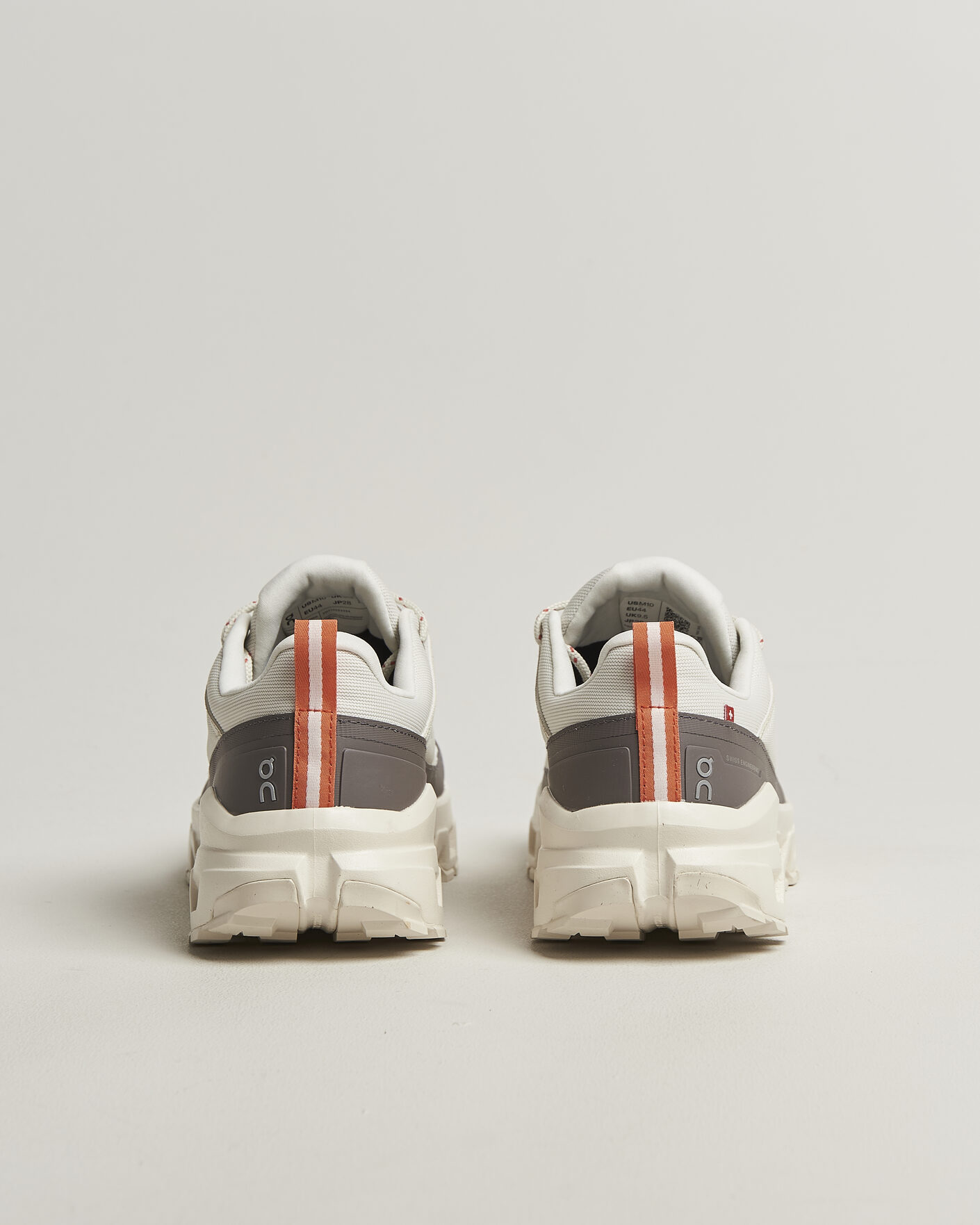 Hombres | Zapatillas de trail | On | Cloudrock Low Waterproof Ivory/Ivory