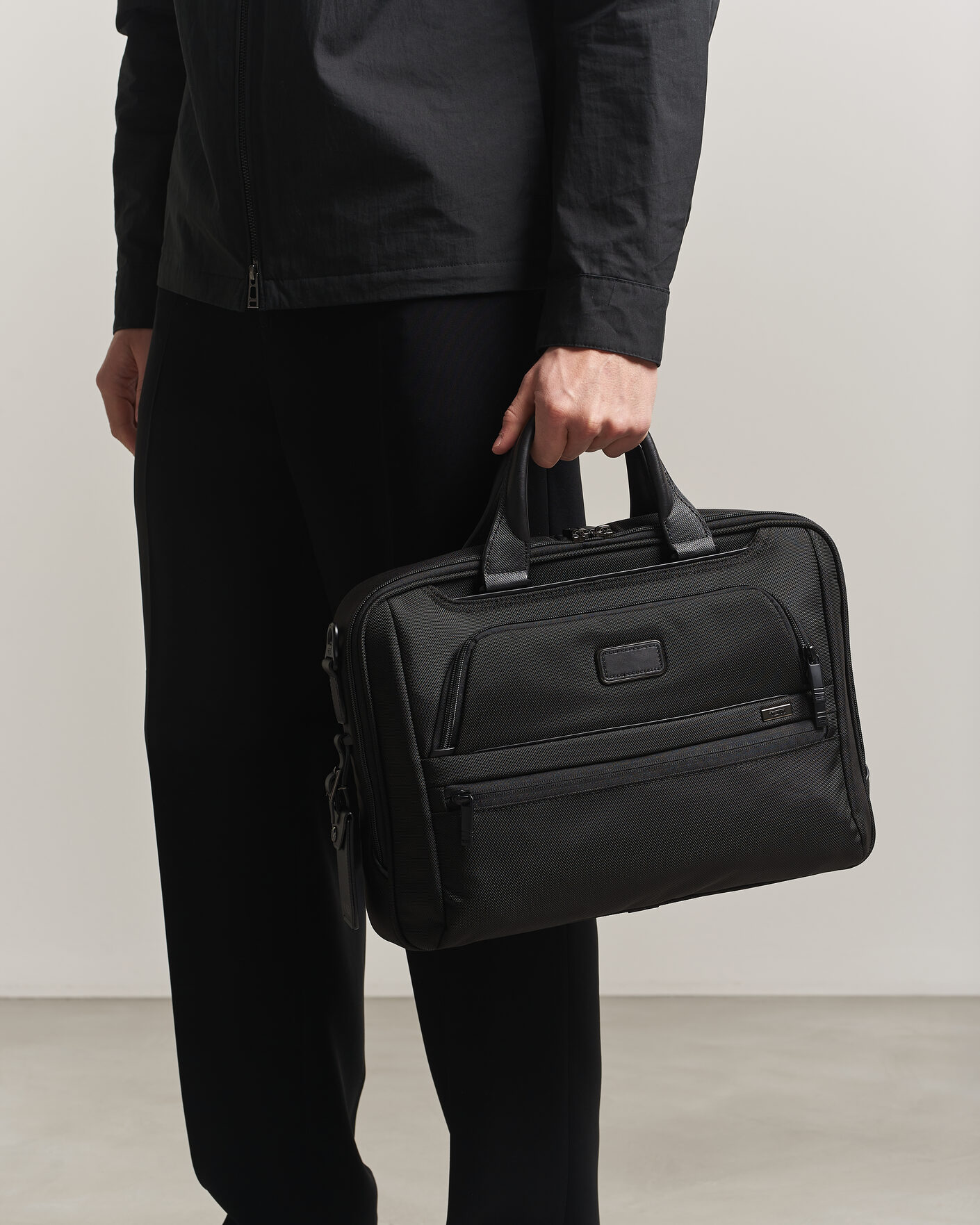 Hombres | Bolsos | TUMI | Alpha 4 Medium Briefcase Black