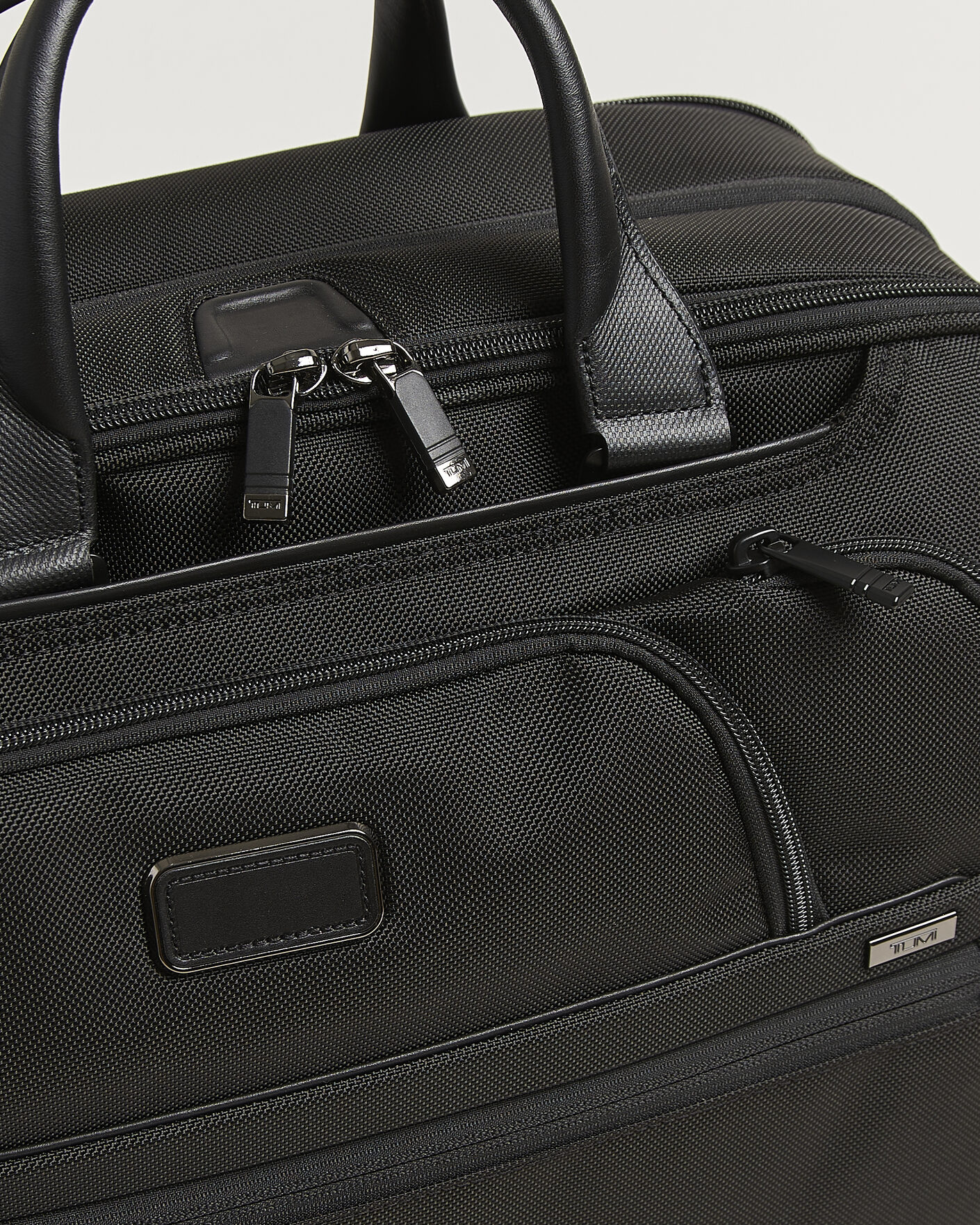 Hombres | Bolsos | TUMI | Alpha 4 Expandable Medium Briefcase Black