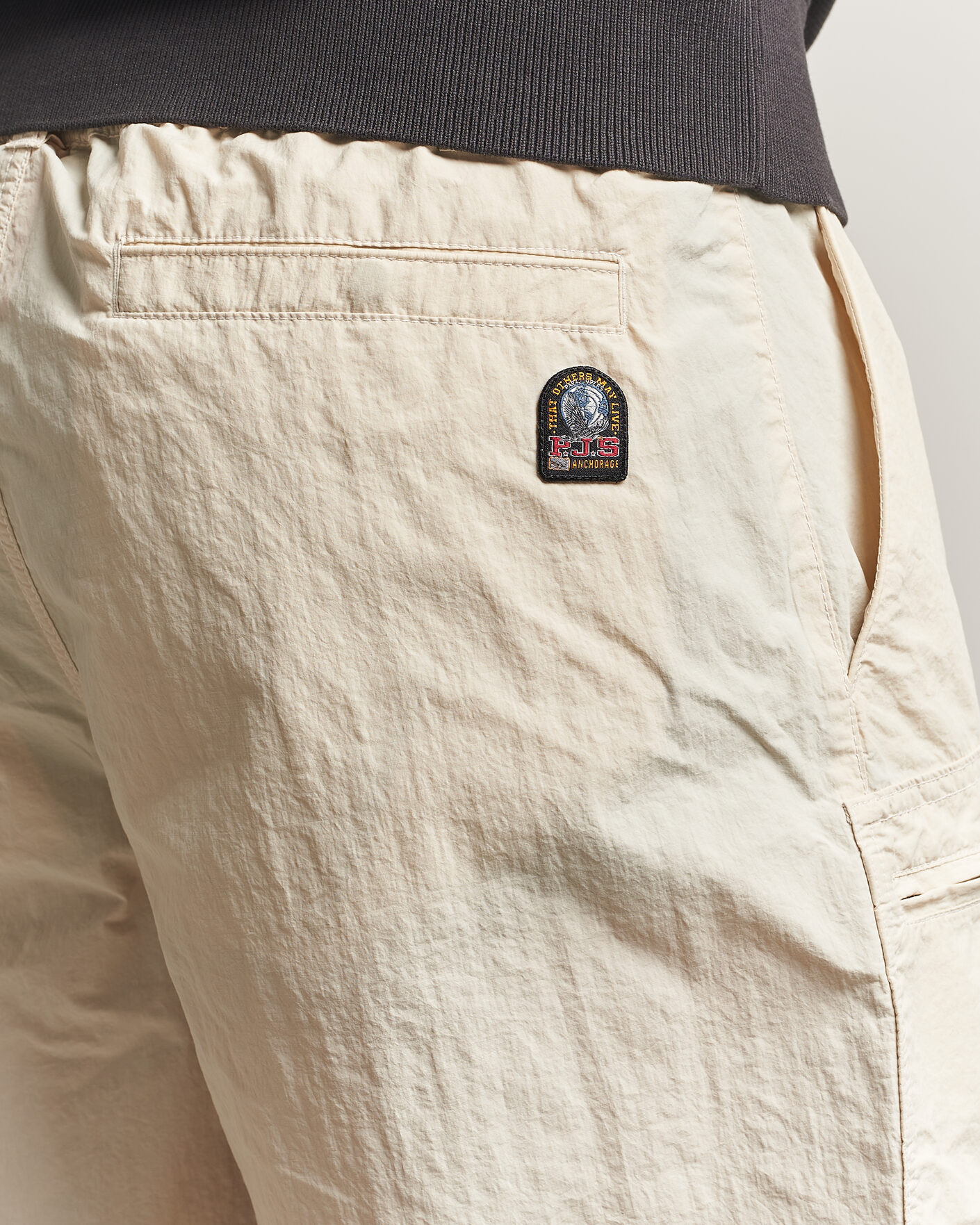 Hombres | Pantalones cortos | Parajumpers | Lex Smash Peached Nylon Shorts Bone