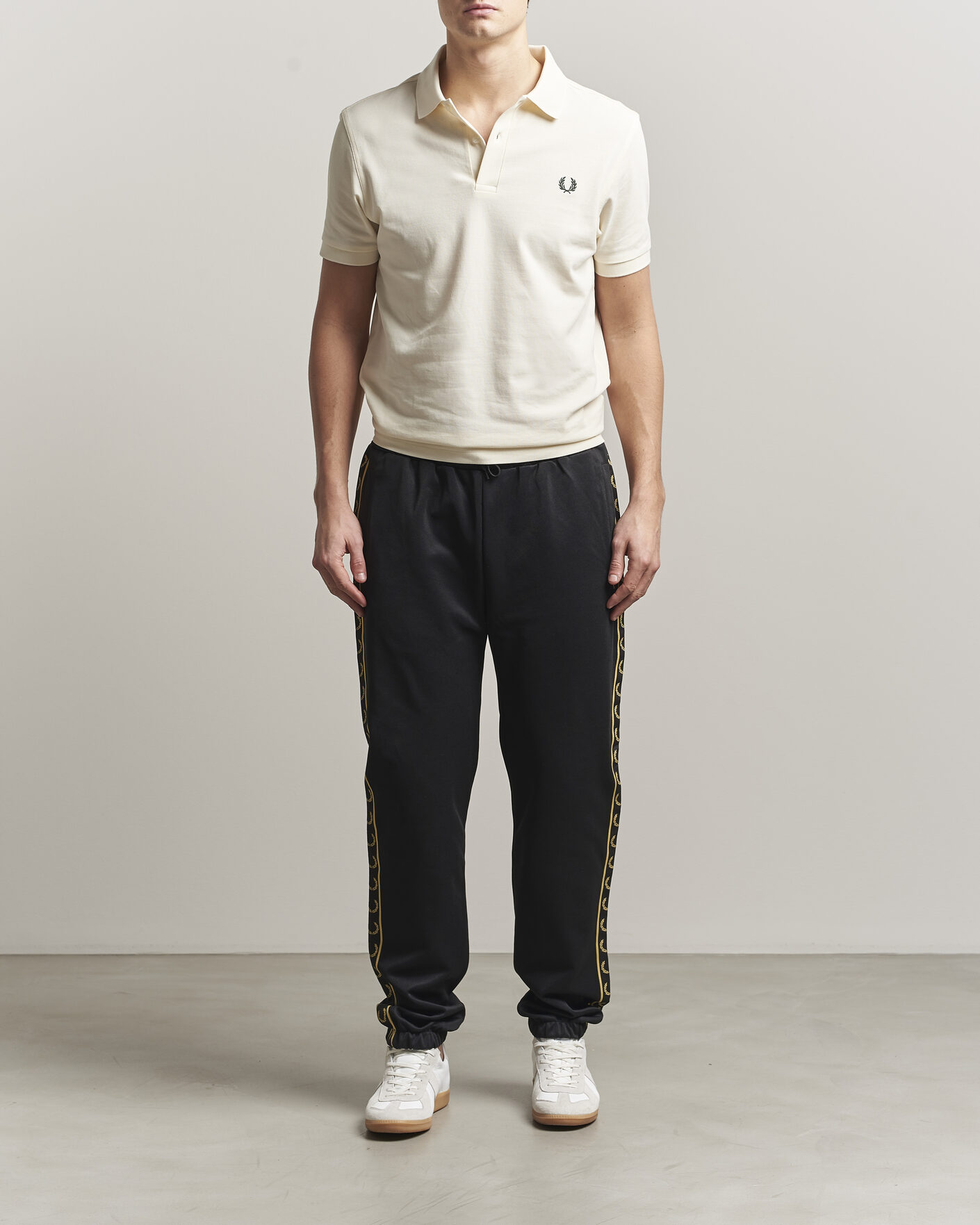 Hombres | Pantalones | Fred Perry | Taped Track Pants Black