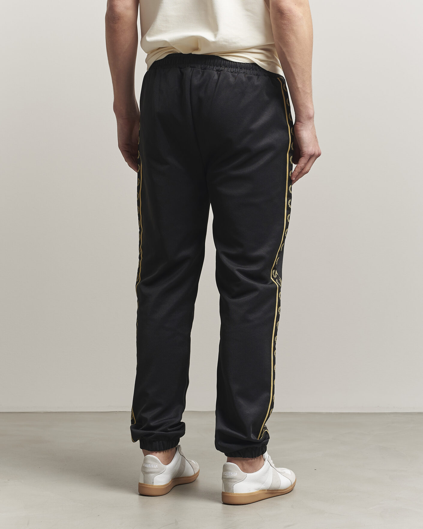 Hombres | Pantalones | Fred Perry | Taped Track Pants Black