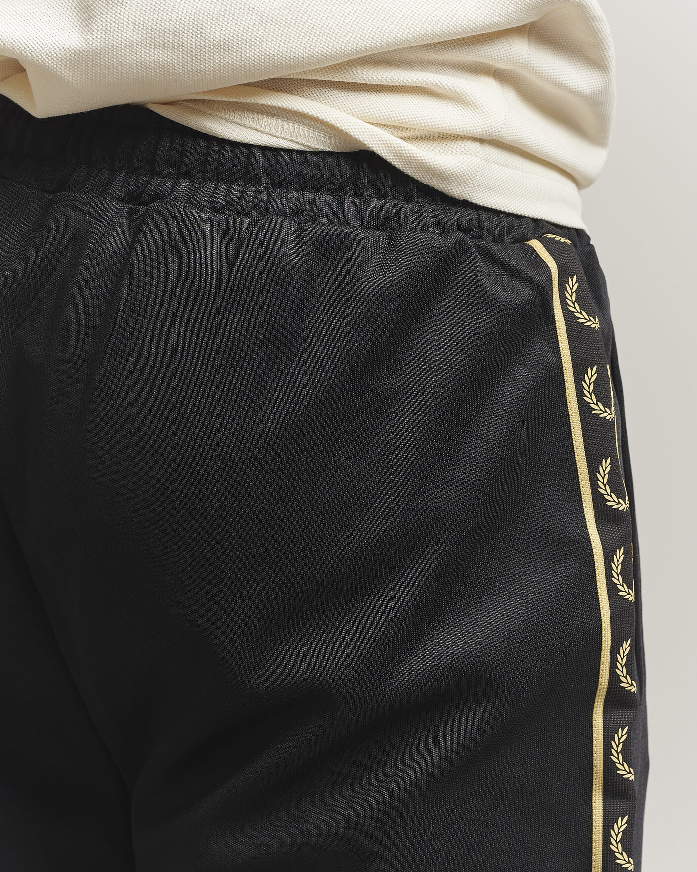 Hombres | Pantalones | Fred Perry | Taped Track Pants Black