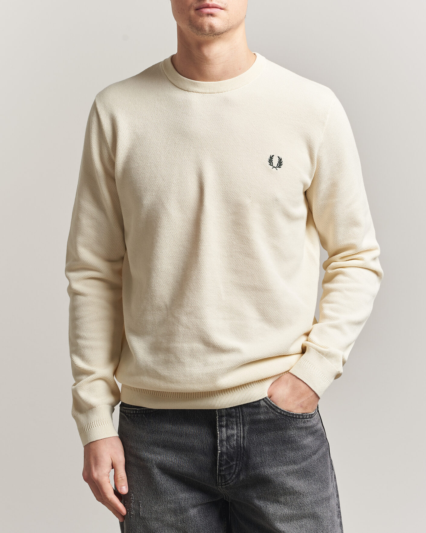 Hombres | Jerséis y prendas de punto | Fred Perry | Piqué Stitched Sweater Ecru
