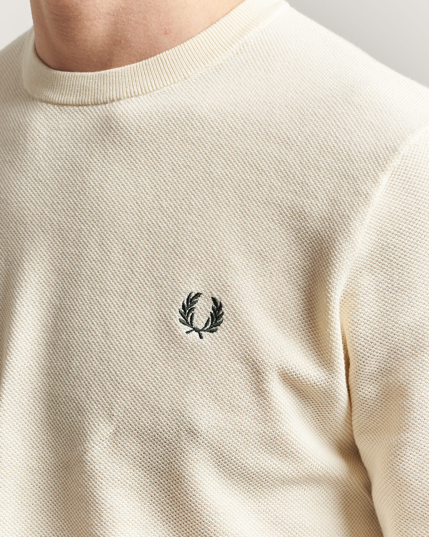 Hombres | Jerséis y prendas de punto | Fred Perry | Piqué Stitched Sweater Ecru