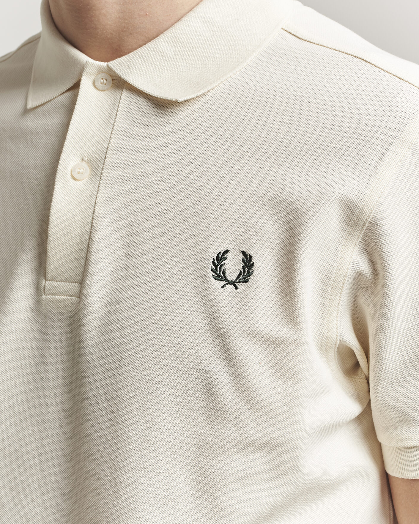 Hombres | Polos | Fred Perry | Plain Polo Ecru