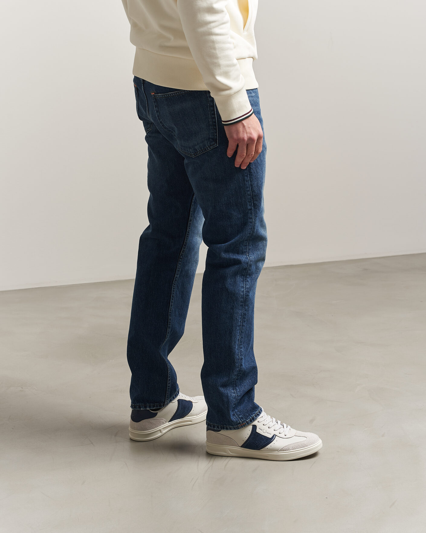 Hombres | Zapatillas | Fred Perry | B4 Leather/Suede Sneaker Porcelain/Navy