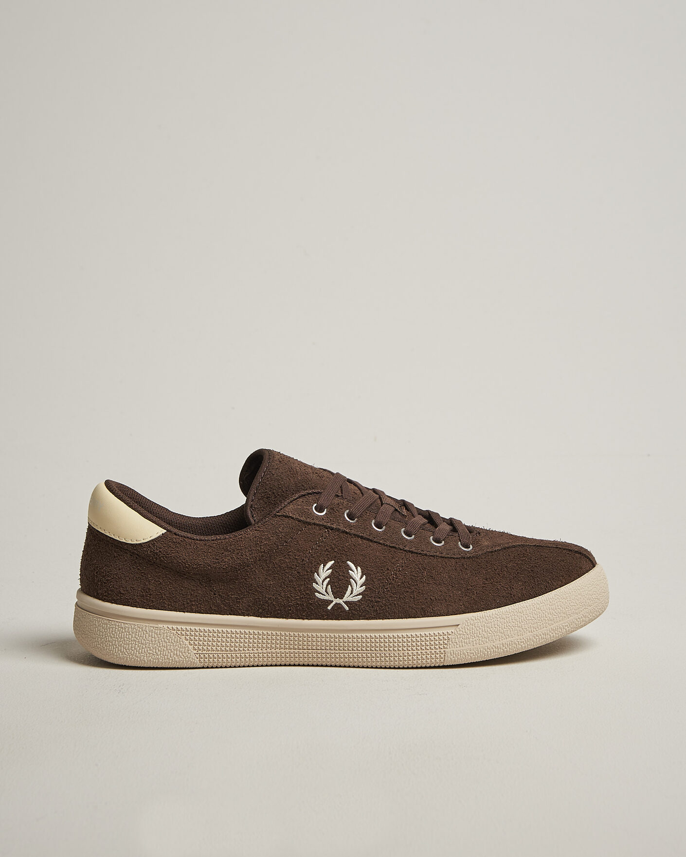 Hombres | Zapatillas | Fred Perry | Tennis Suede Sneaker Burnt Tobacco