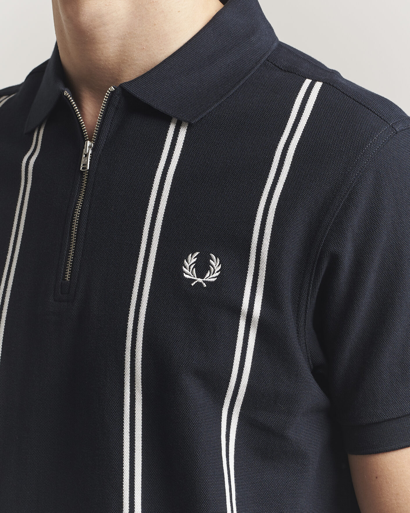 Hombres | Polos | Fred Perry | Vertical Striped Polo Navy