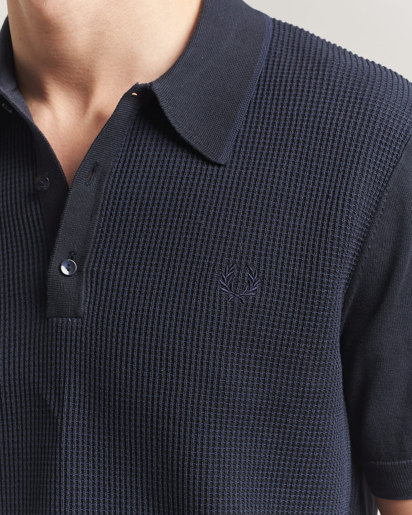 Hombres | Polos | Fred Perry | Waffle Knitted Polo Navy