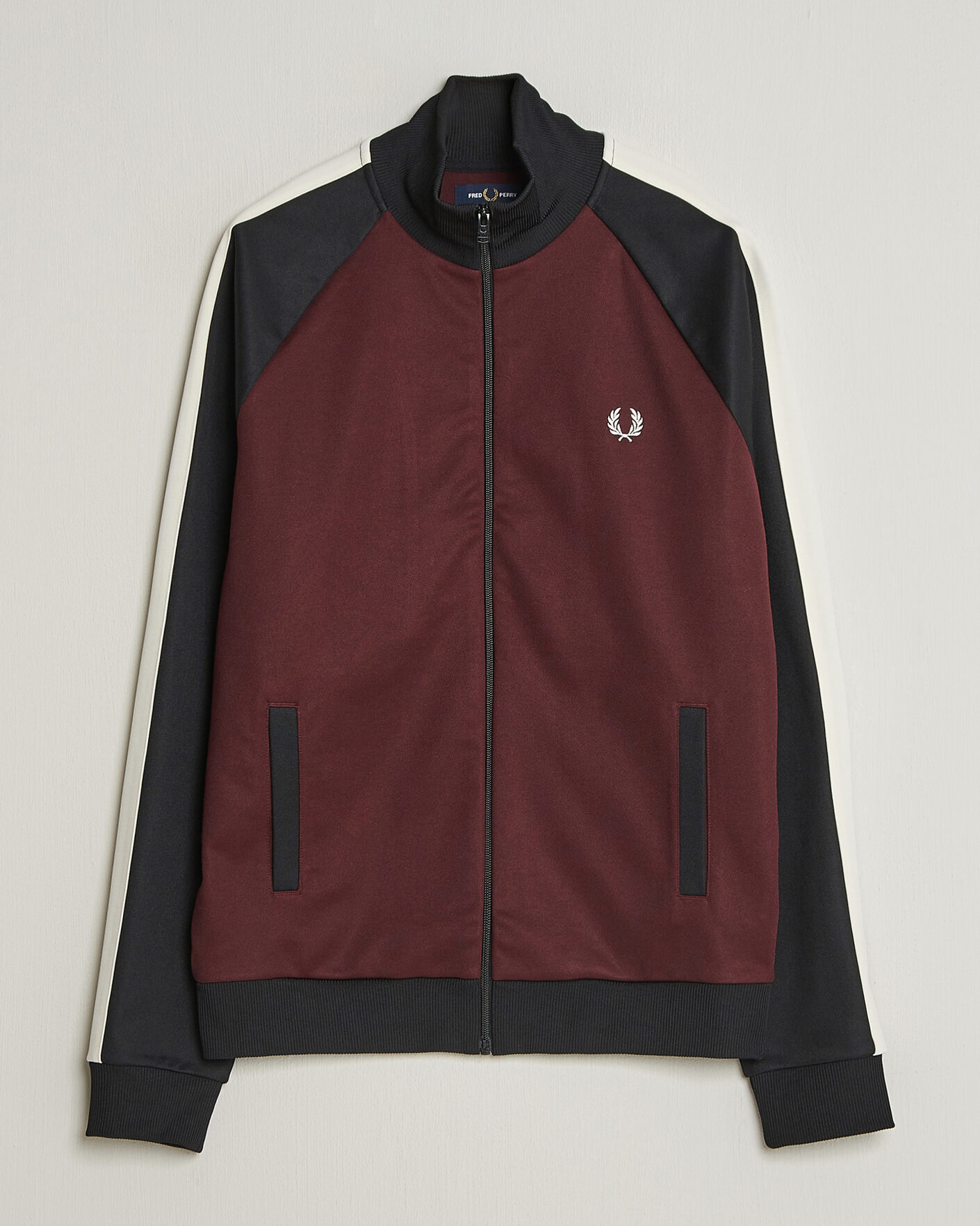 Hombres | Jerséis y prendas de punto | Fred Perry | Contrast Sleeve Track Jacket Oxblood