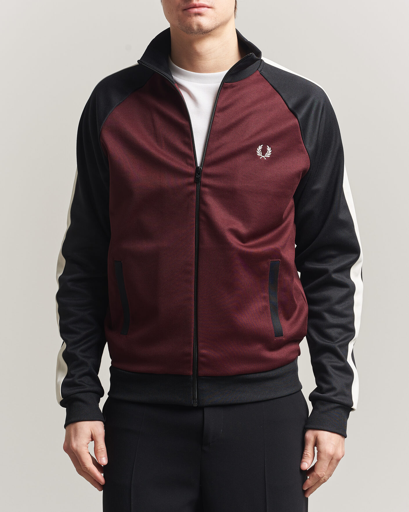 Hombres | Jerséis y prendas de punto | Fred Perry | Contrast Sleeve Track Jacket Oxblood