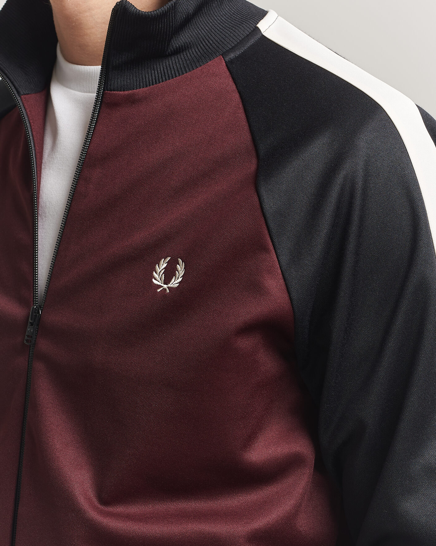 Hombres | Jerséis y prendas de punto | Fred Perry | Contrast Sleeve Track Jacket Oxblood
