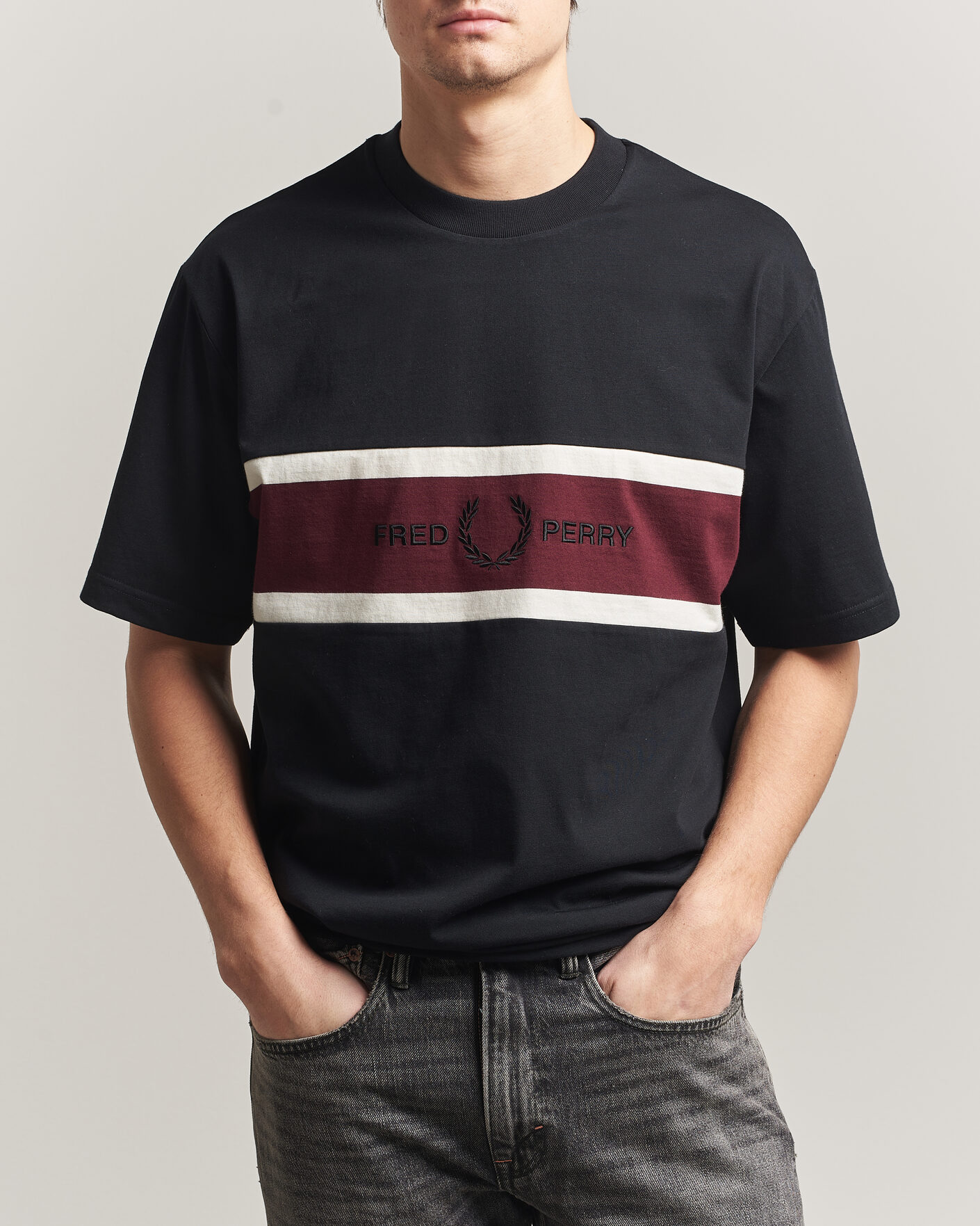 Hombres | Camisetas | Fred Perry | Embroidered Paneled T-Shirt Black