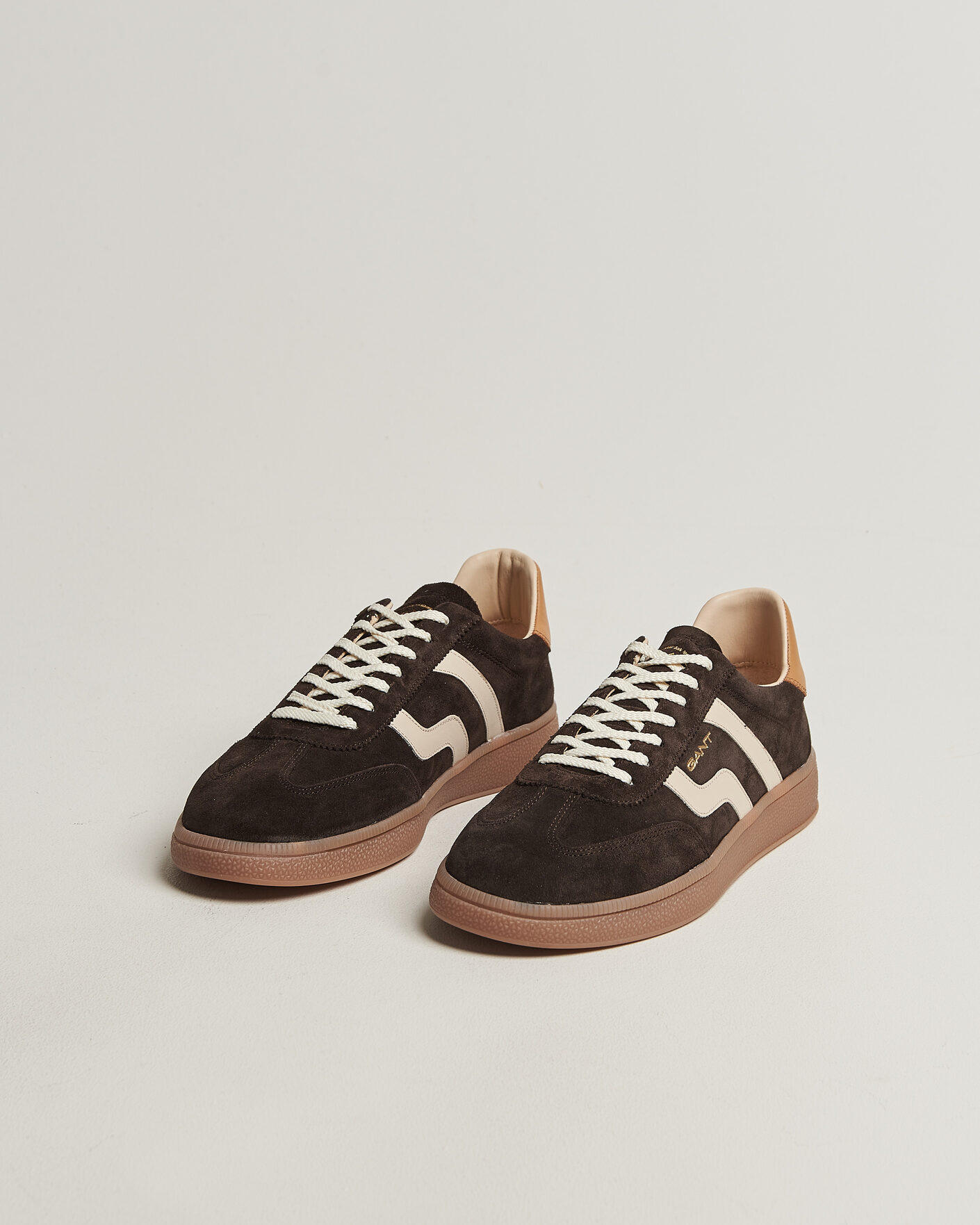 Hombres | Zapatillas | GANT | Cuzmo Suede Sneaker Dark Brown/White